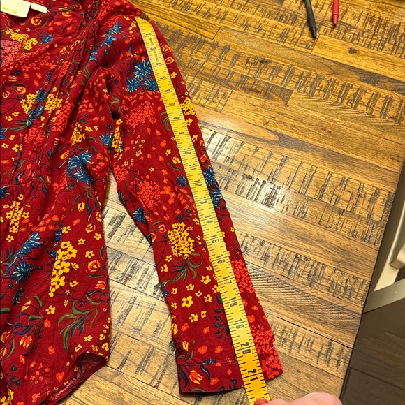 Anthropologie Maeve Red Floral Viscose Pintucked Blouse Women's Small - Picture 13 of 14